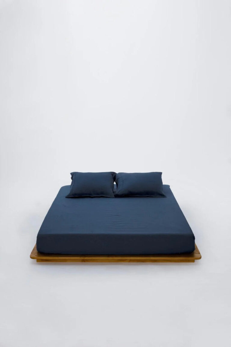 Insignia_Blue_Top2