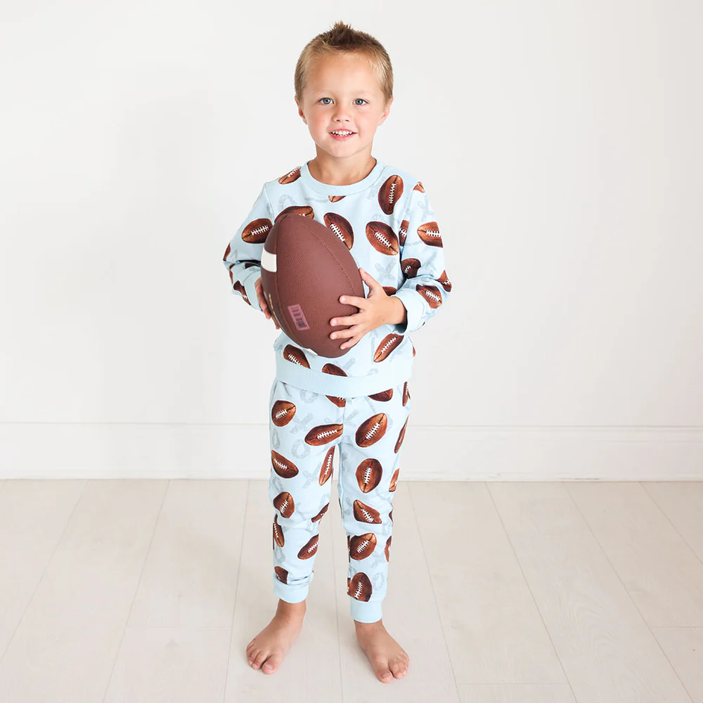 POSHPEANUT2021-PP-SS001-FLD-LIFESTYLE-1