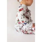POSHPEANUT2024-PP-OP007-PHJ-LIFESTYLE-4_480x480_30f91e91-0ba3-44f5-9273-70ef3e81740f_900x